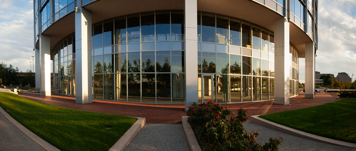 Free photo of modern office building with round facade