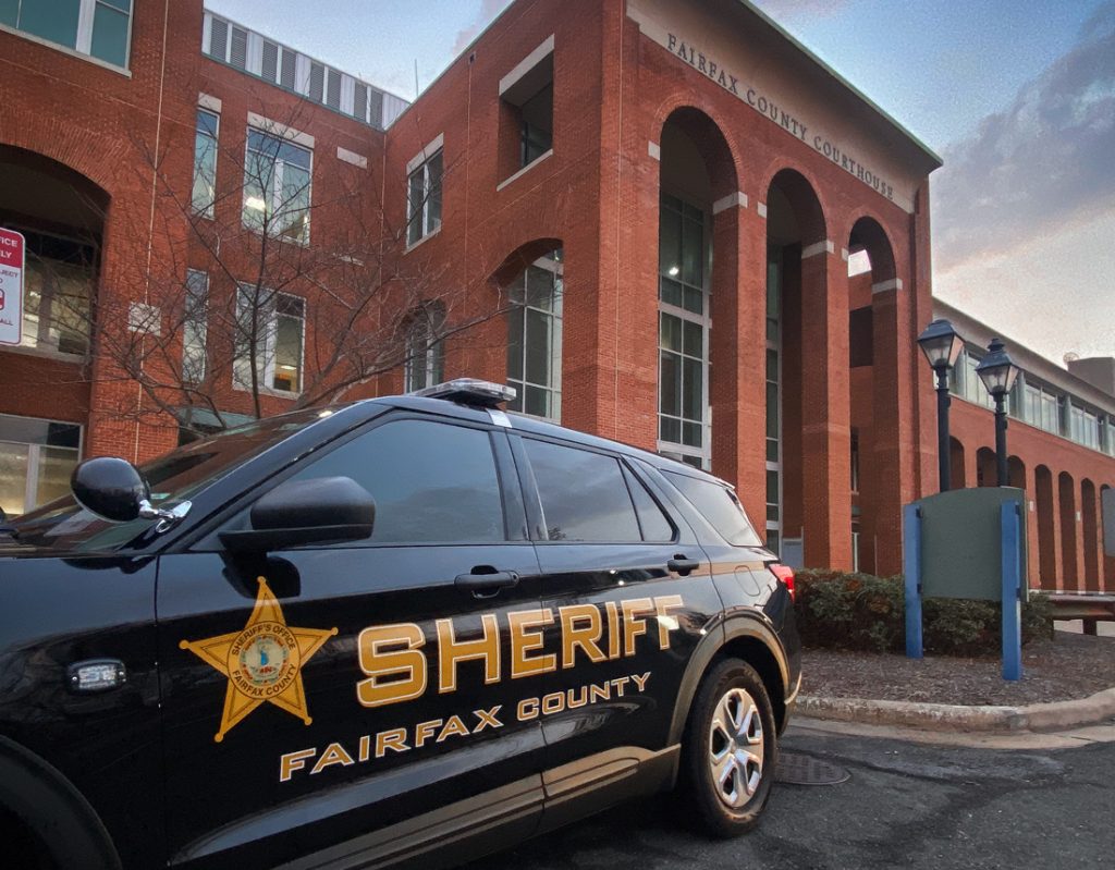 Fairfax County Sheriff Ford Interceptor, courthouse