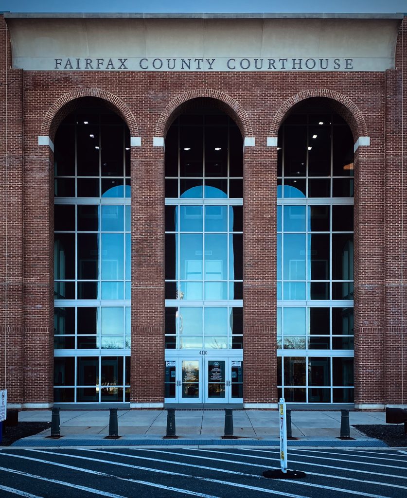 Fairfax County Courthouse, vertically corrected